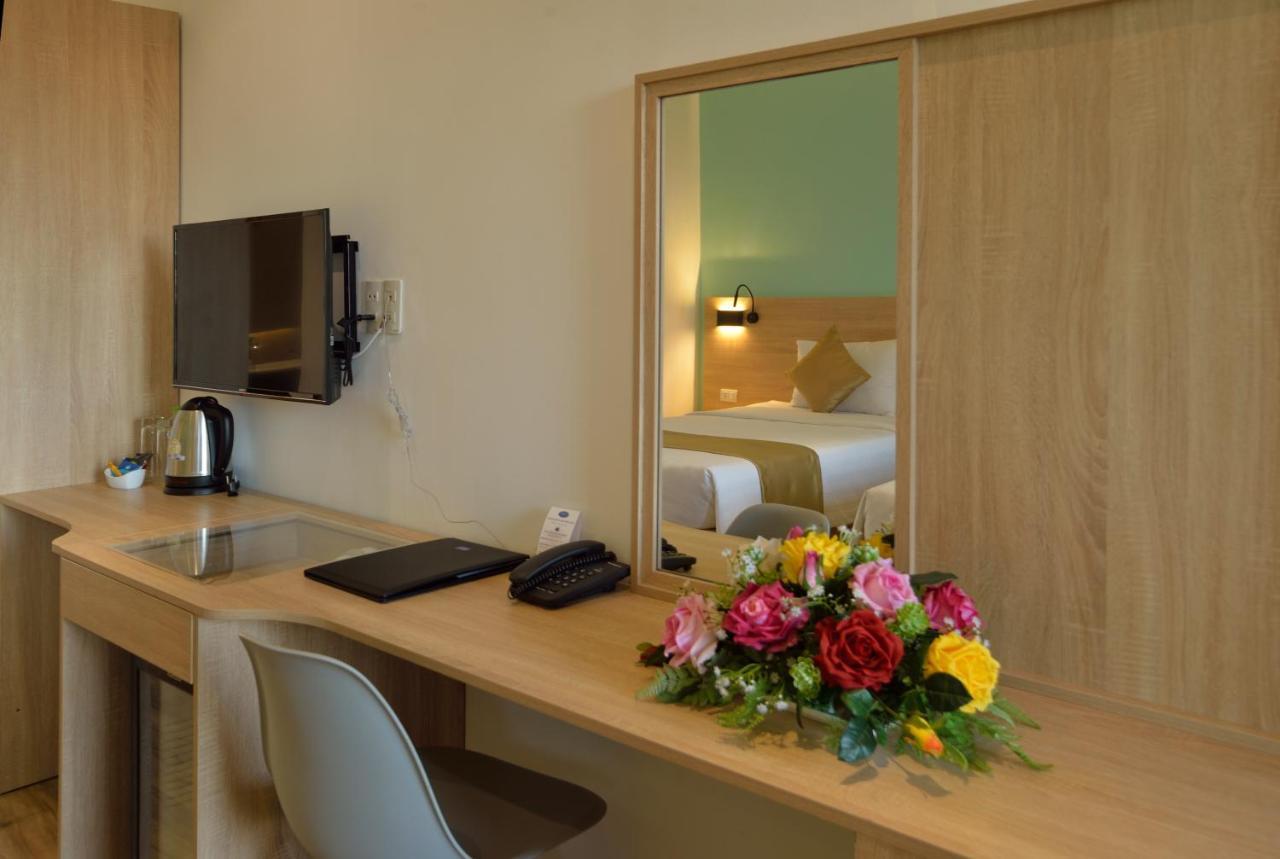 Pandora Saigon Hotel Ho Chi Minh City Exterior photo