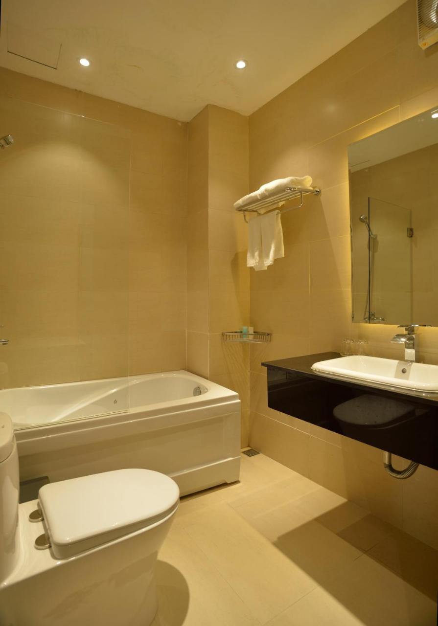 Pandora Saigon Hotel Ho Chi Minh City Exterior photo