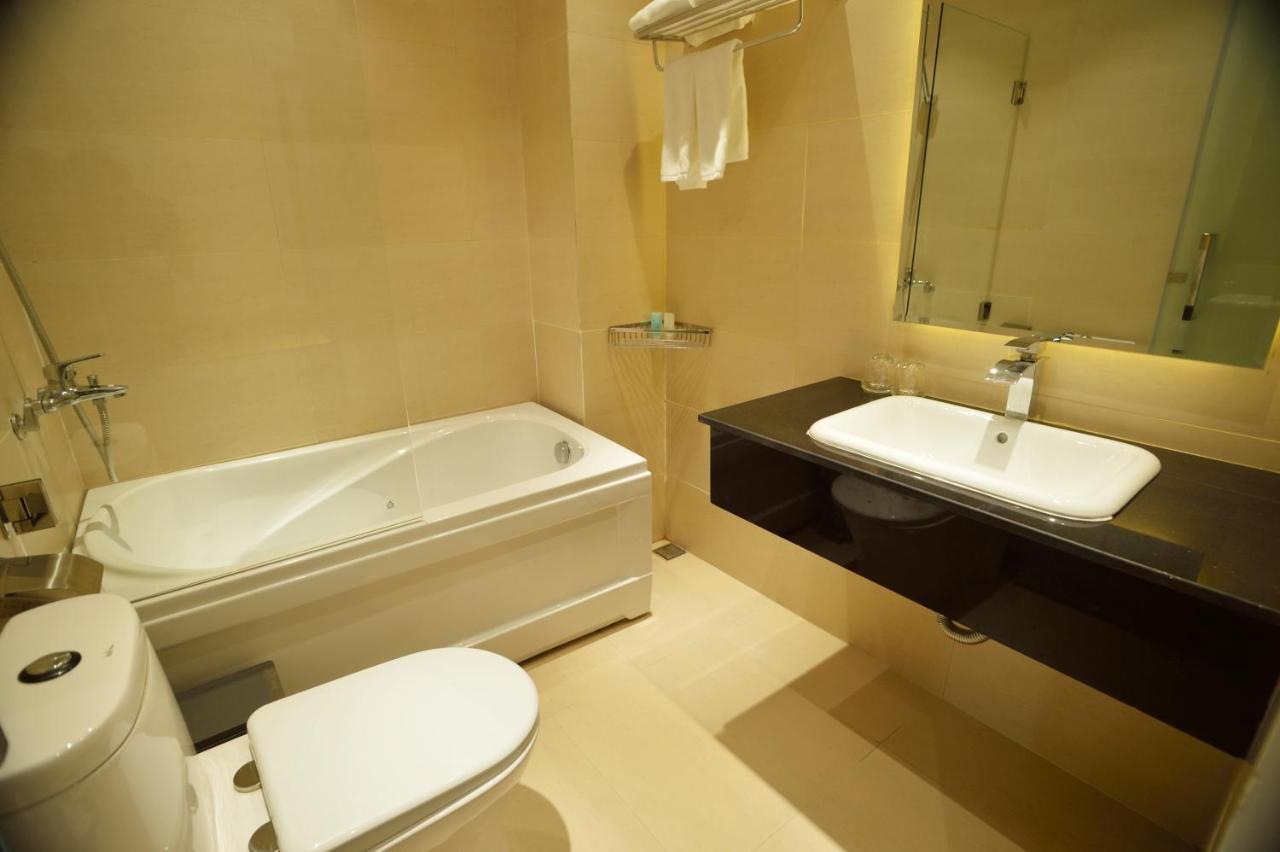 Pandora Saigon Hotel Ho Chi Minh City Exterior photo